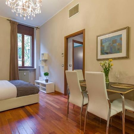 Comfortable Apartment Behind Arena Di Verona Bagian luar foto