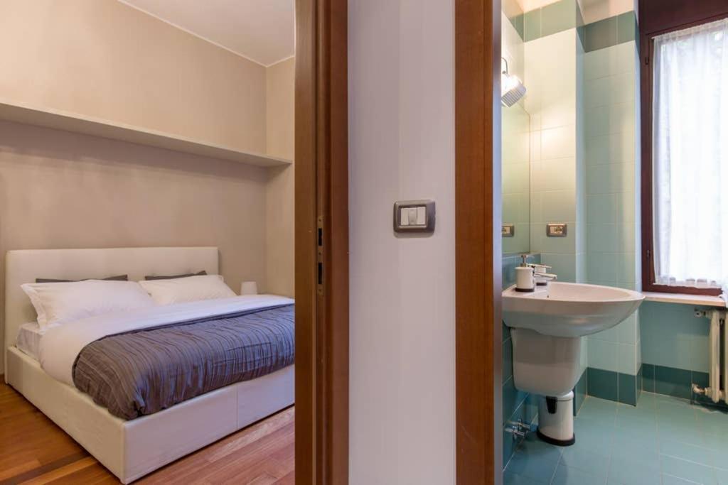 Comfortable Apartment Behind Arena Di Verona Bagian luar foto