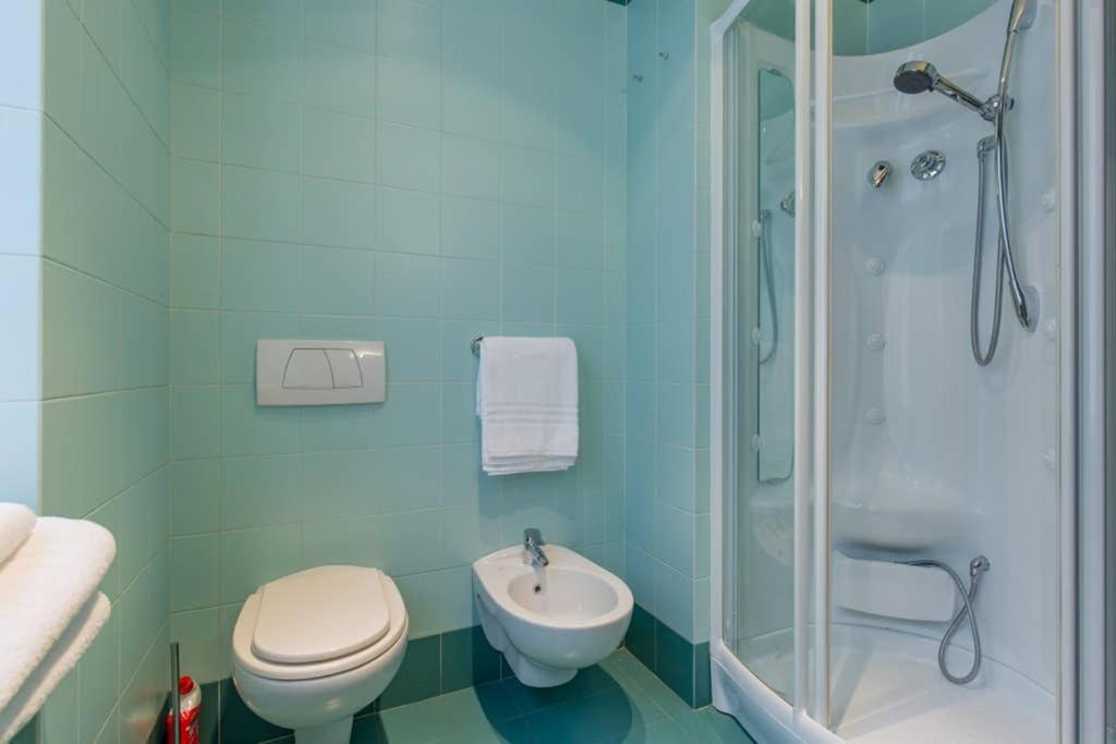 Comfortable Apartment Behind Arena Di Verona Bagian luar foto