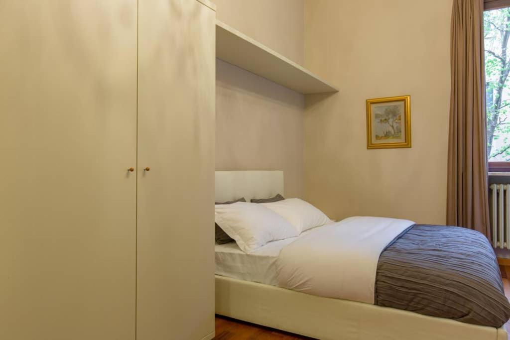 Comfortable Apartment Behind Arena Di Verona Bagian luar foto